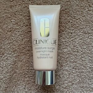 Clinique Moisture Surge Overnight Mask